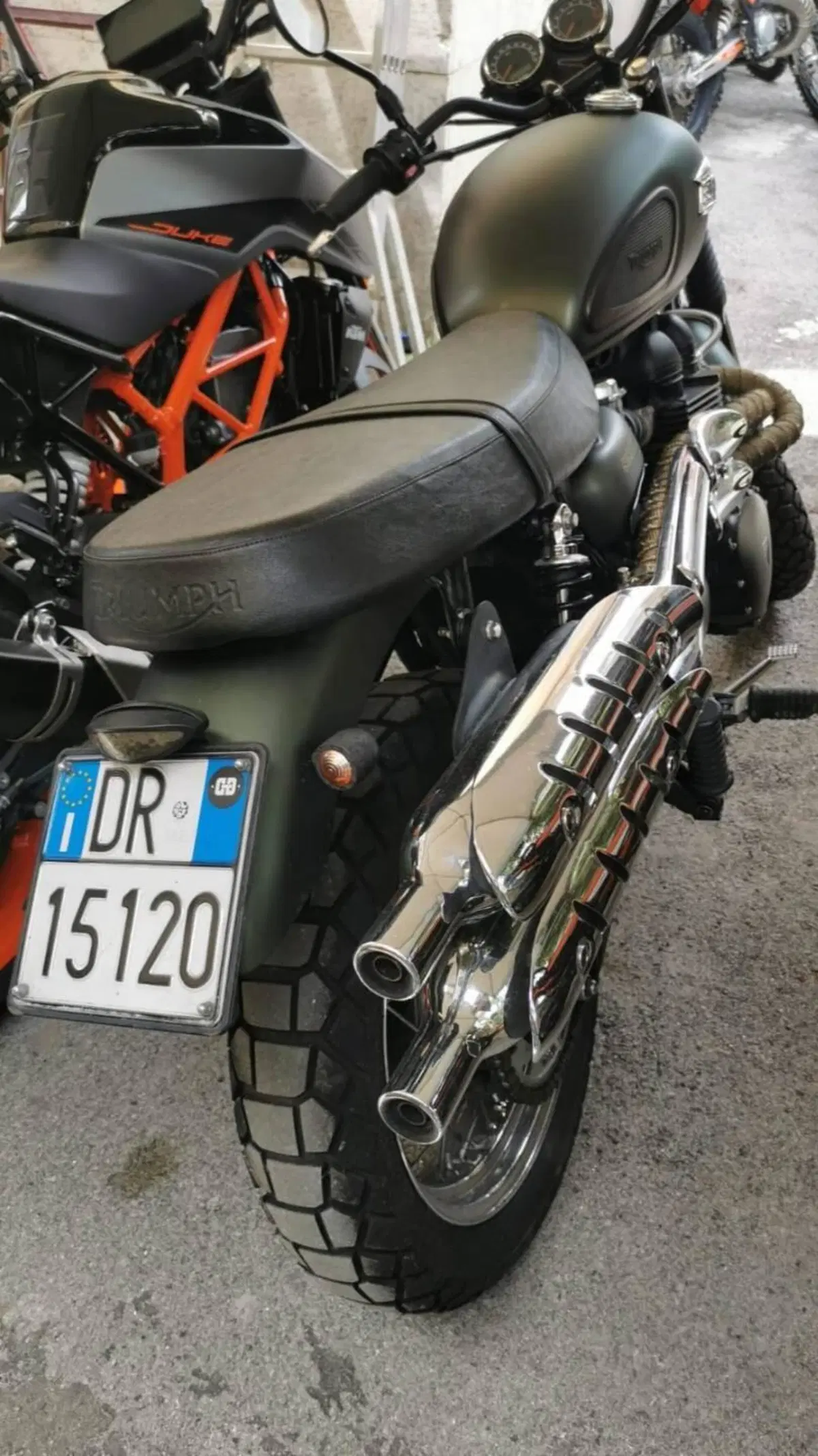 Triumph Scrambler (2006 - 17) (6)