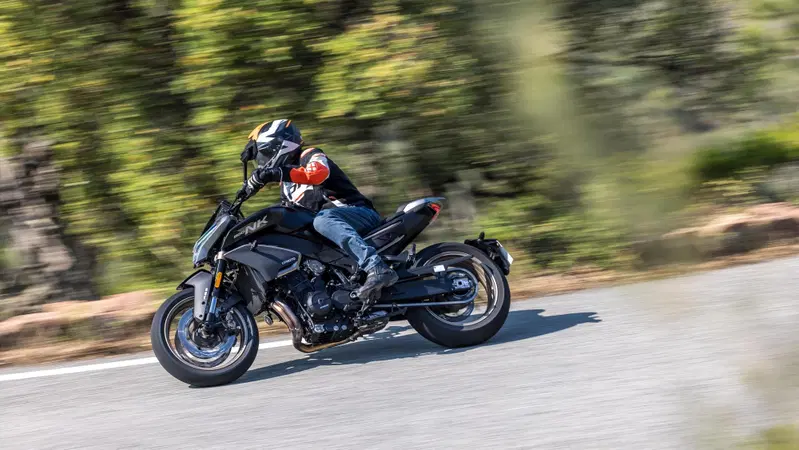 CFMOTO 800NK TEST: Guanto di sfida! [VIDEO &amp; GALLERY]