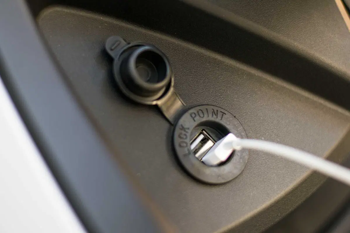 Nerva Exe: abbiamo provato lo scooter elettrico GT con batterie LFP (6)