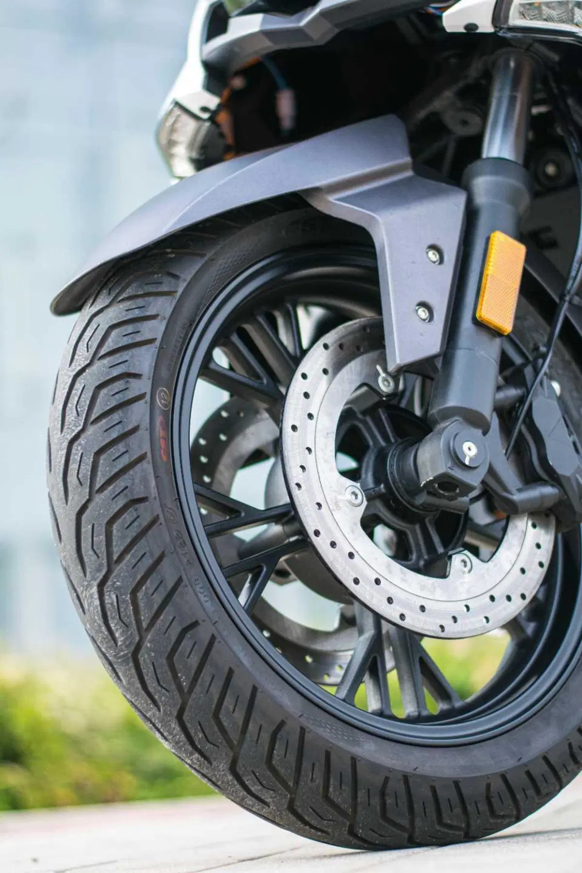 Nerva Exe: abbiamo provato lo scooter elettrico GT con batterie LFP (15)