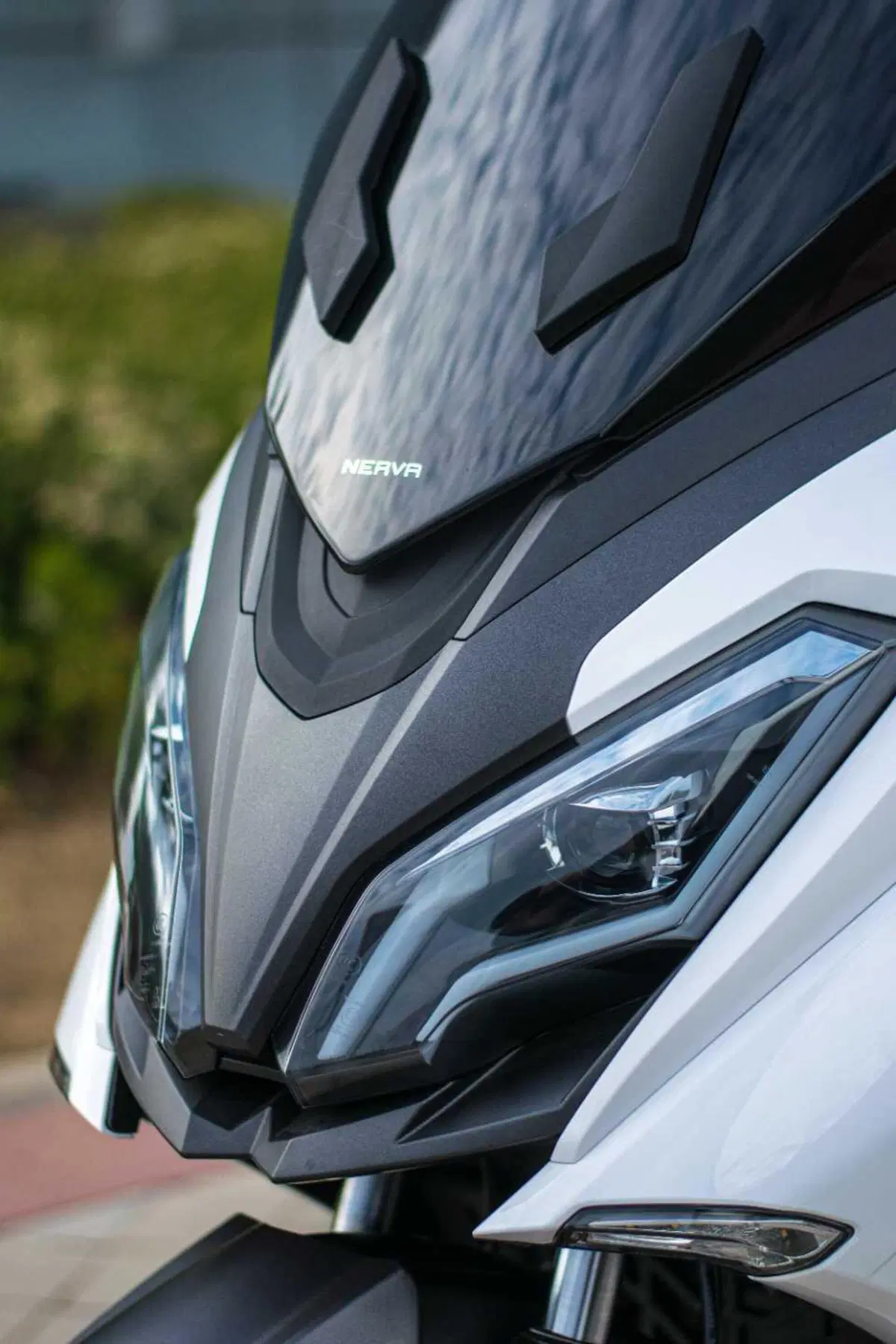 Nerva Exe: abbiamo provato lo scooter elettrico GT con batterie LFP (16)