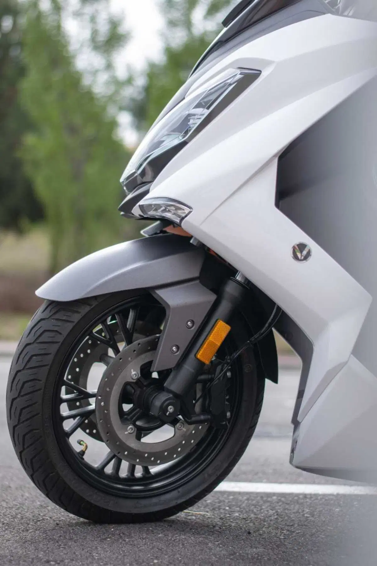 Nerva Exe: abbiamo provato lo scooter elettrico GT con batterie LFP (24)