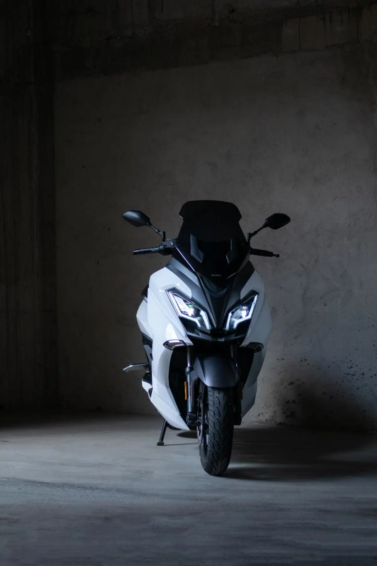 Nerva Exe: abbiamo provato lo scooter elettrico GT con batterie LFP (32)