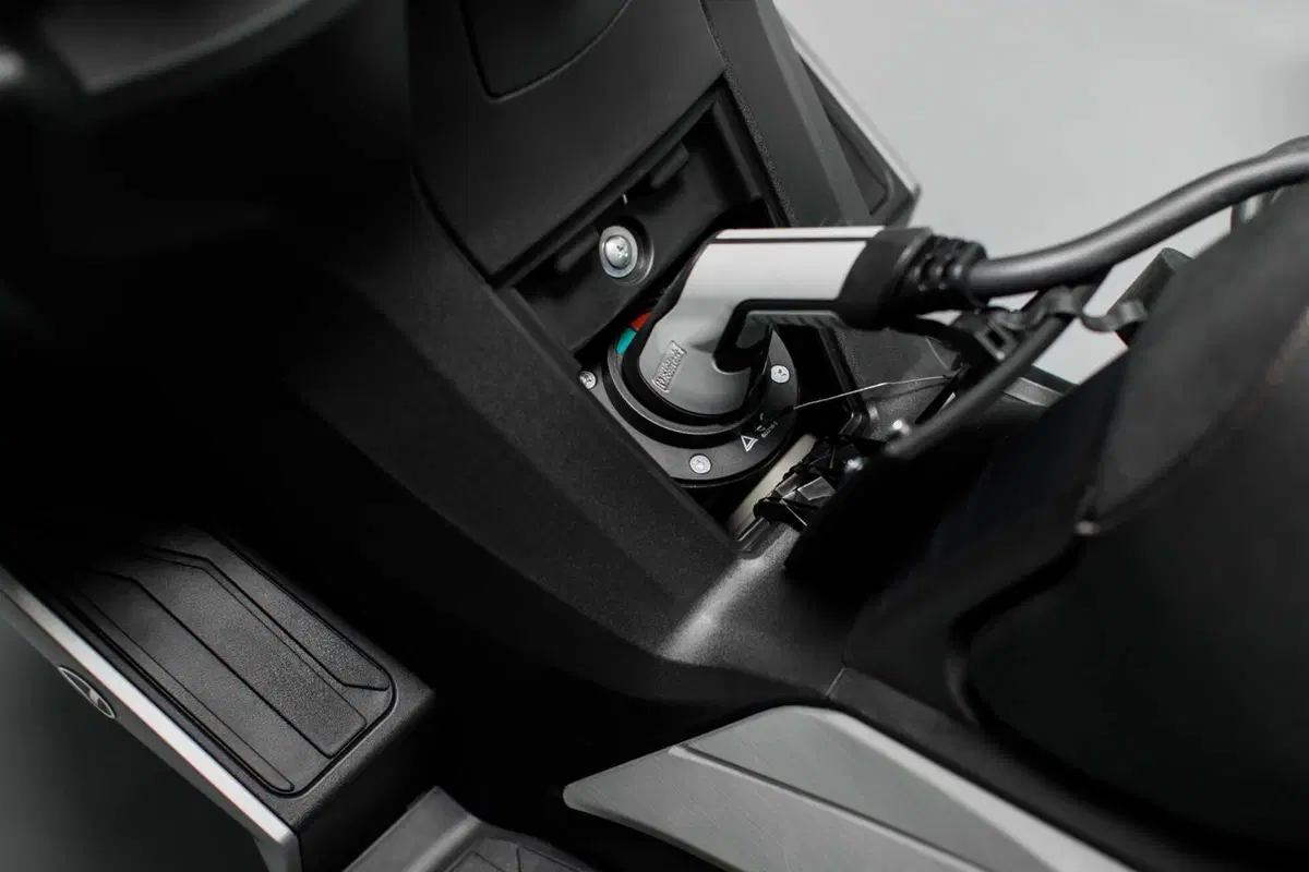 Nerva Exe: abbiamo provato lo scooter elettrico GT con batterie LFP (60)