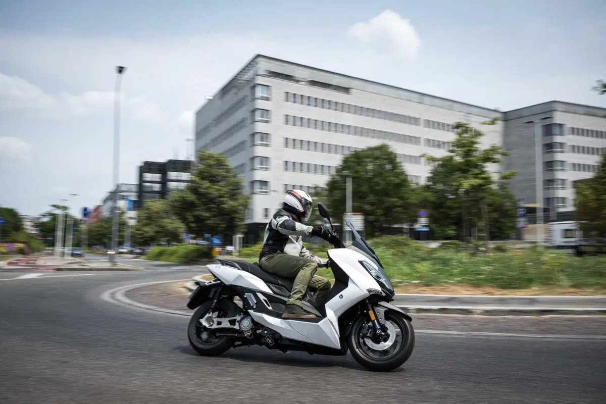 Nerva Exe: abbiamo provato lo scooter elettrico GT con batterie LFP (81)