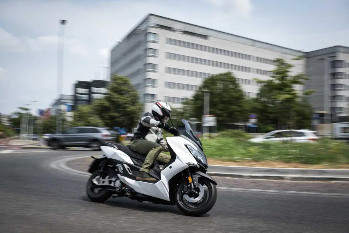 Nerva Exe: abbiamo provato lo scooter elettrico GT con batterie LFP (86)