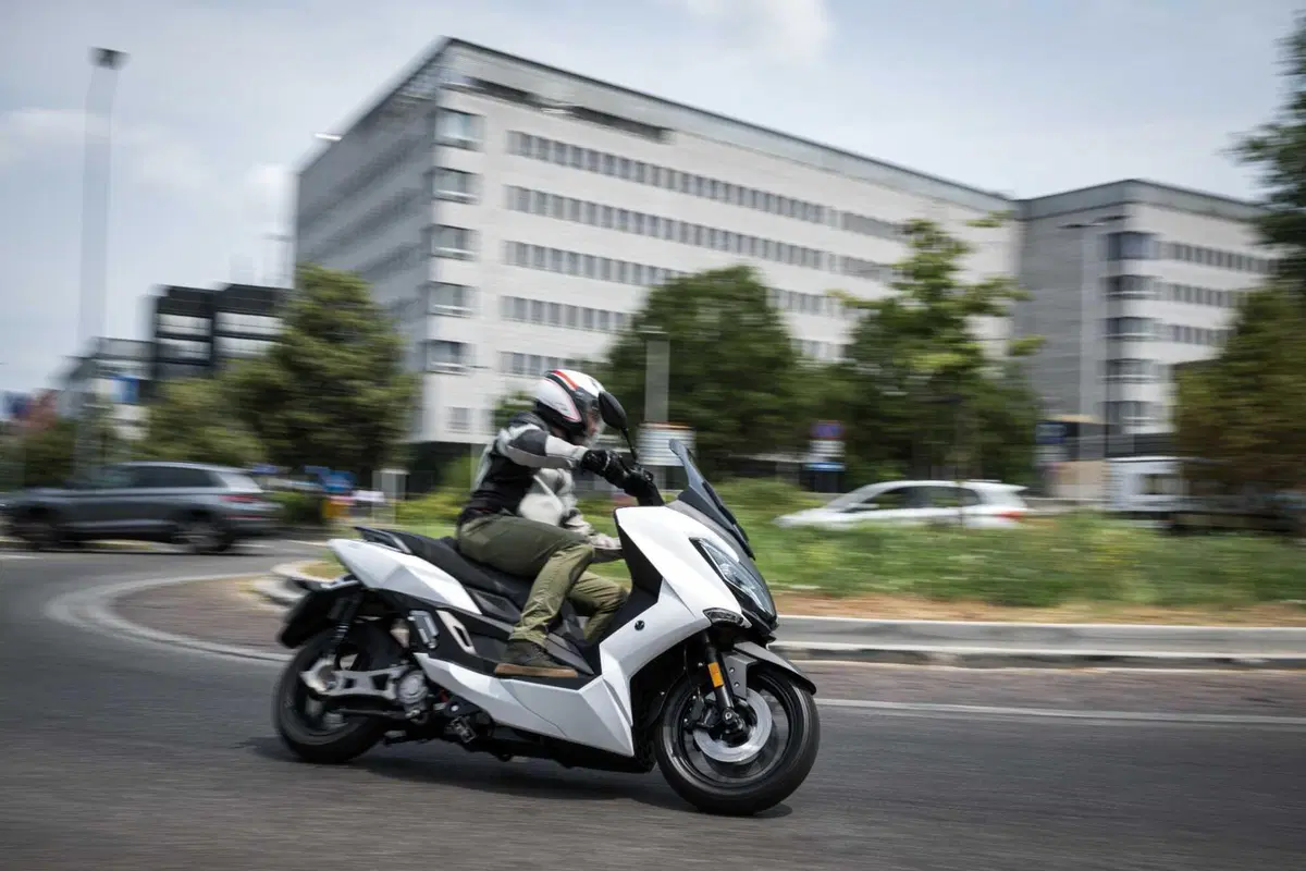 Nerva Exe: abbiamo provato lo scooter elettrico GT con batterie LFP (87)