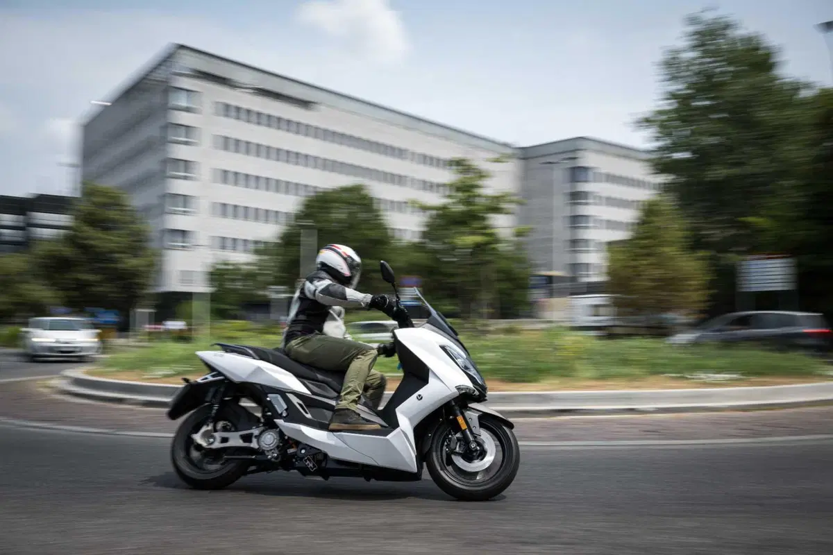 Nerva Exe: abbiamo provato lo scooter elettrico GT con batterie LFP (91)