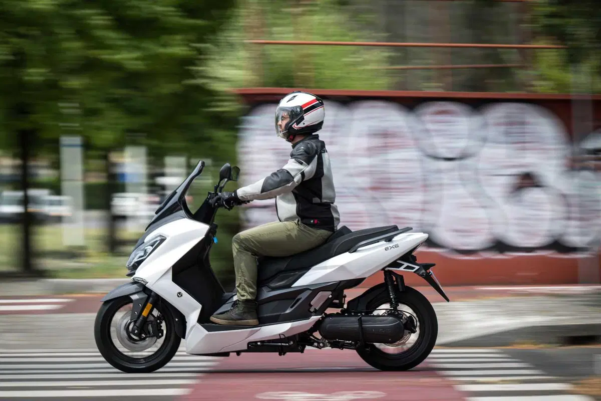 Nerva Exe: abbiamo provato lo scooter elettrico GT con batterie LFP (94)