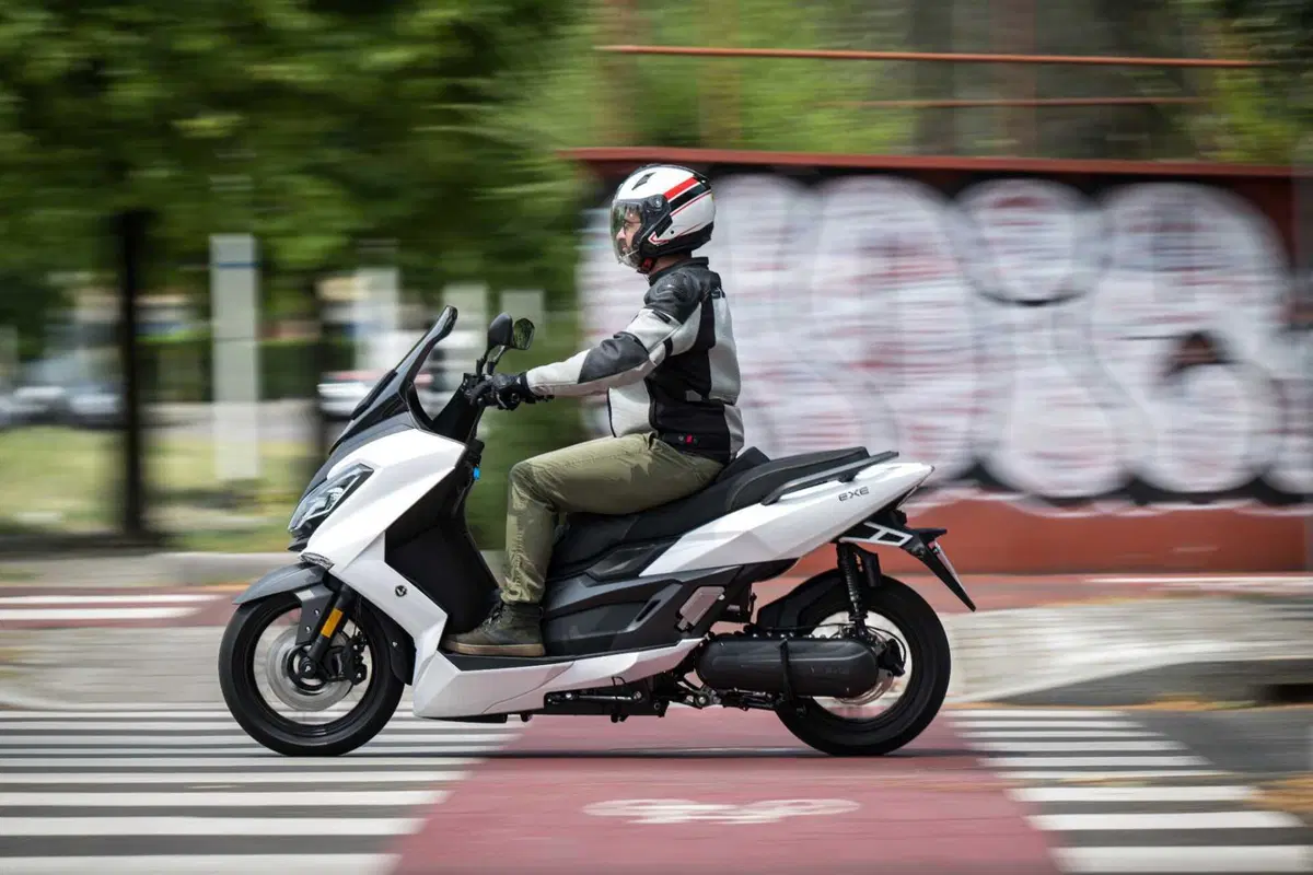 Nerva Exe: abbiamo provato lo scooter elettrico GT con batterie LFP (98)
