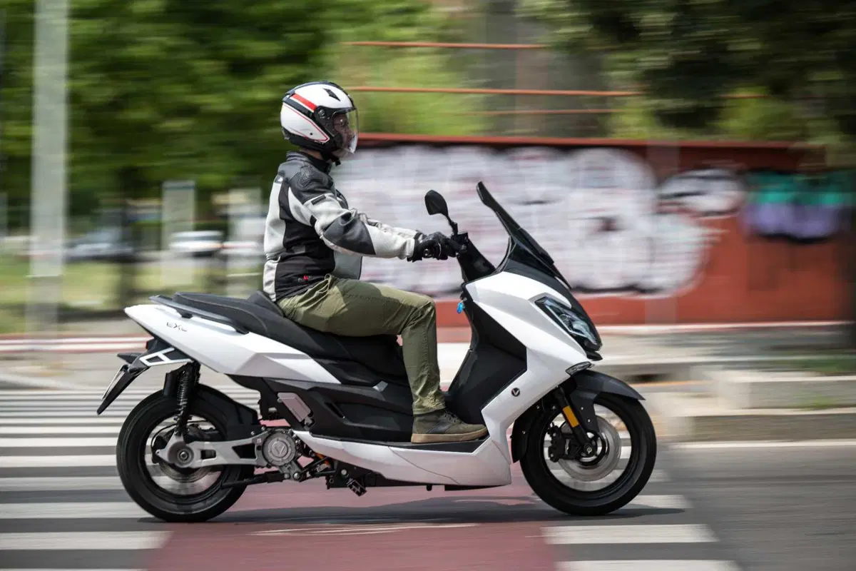 Nerva Exe: abbiamo provato lo scooter elettrico GT con batterie LFP (99)