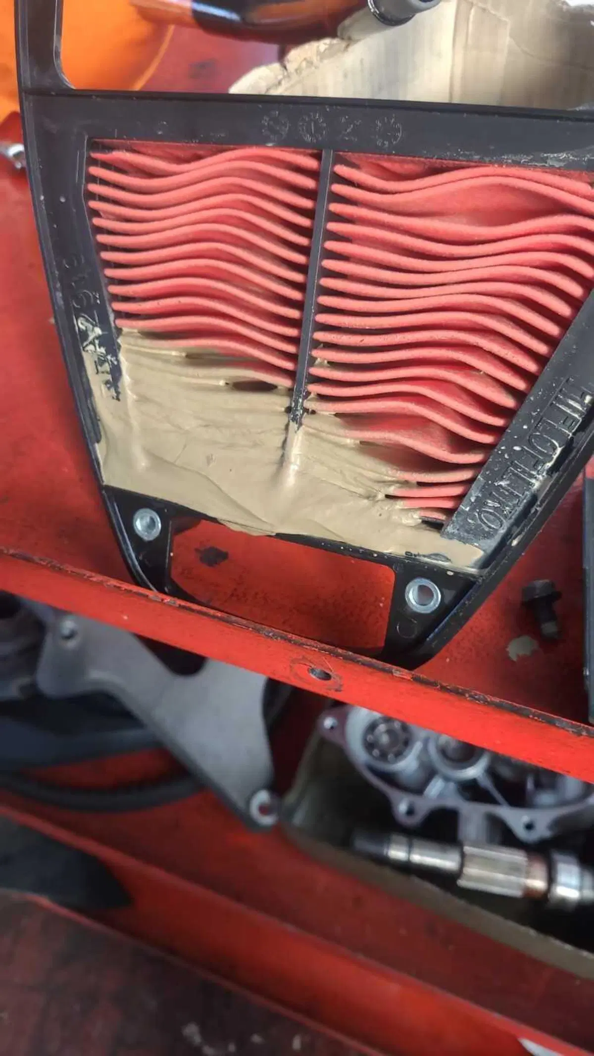 A Imola, per recuperare le moto alluvionate [VIDEO e GALLERY] (3)