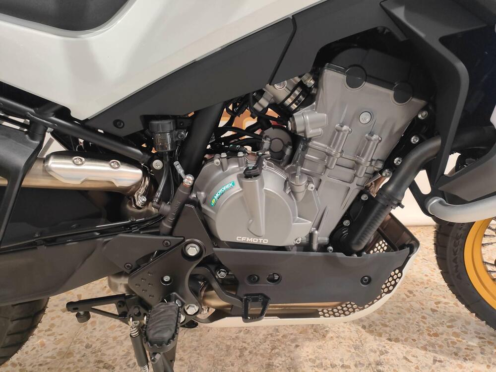 CFMOTO 800MT Explorer (2023 - 24) (5)