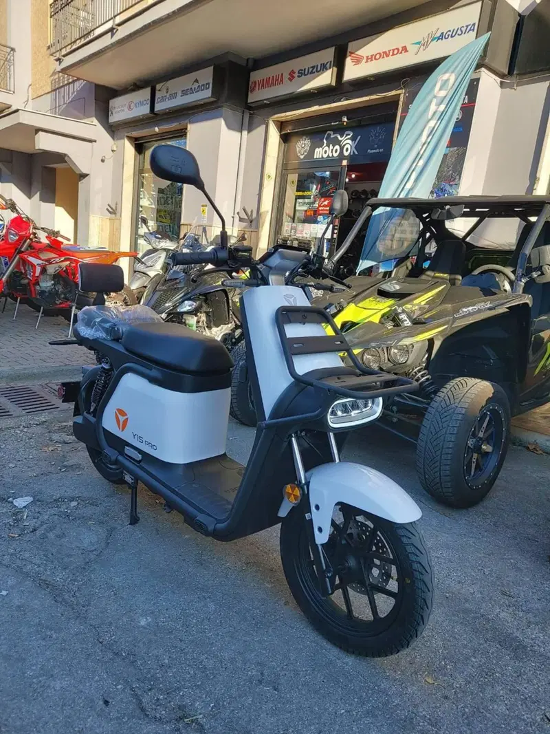 Yadea Y1S Pro (2023 - 26) (2)
