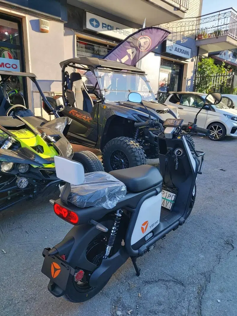 Yadea Y1S Pro (2023 - 26) (3)