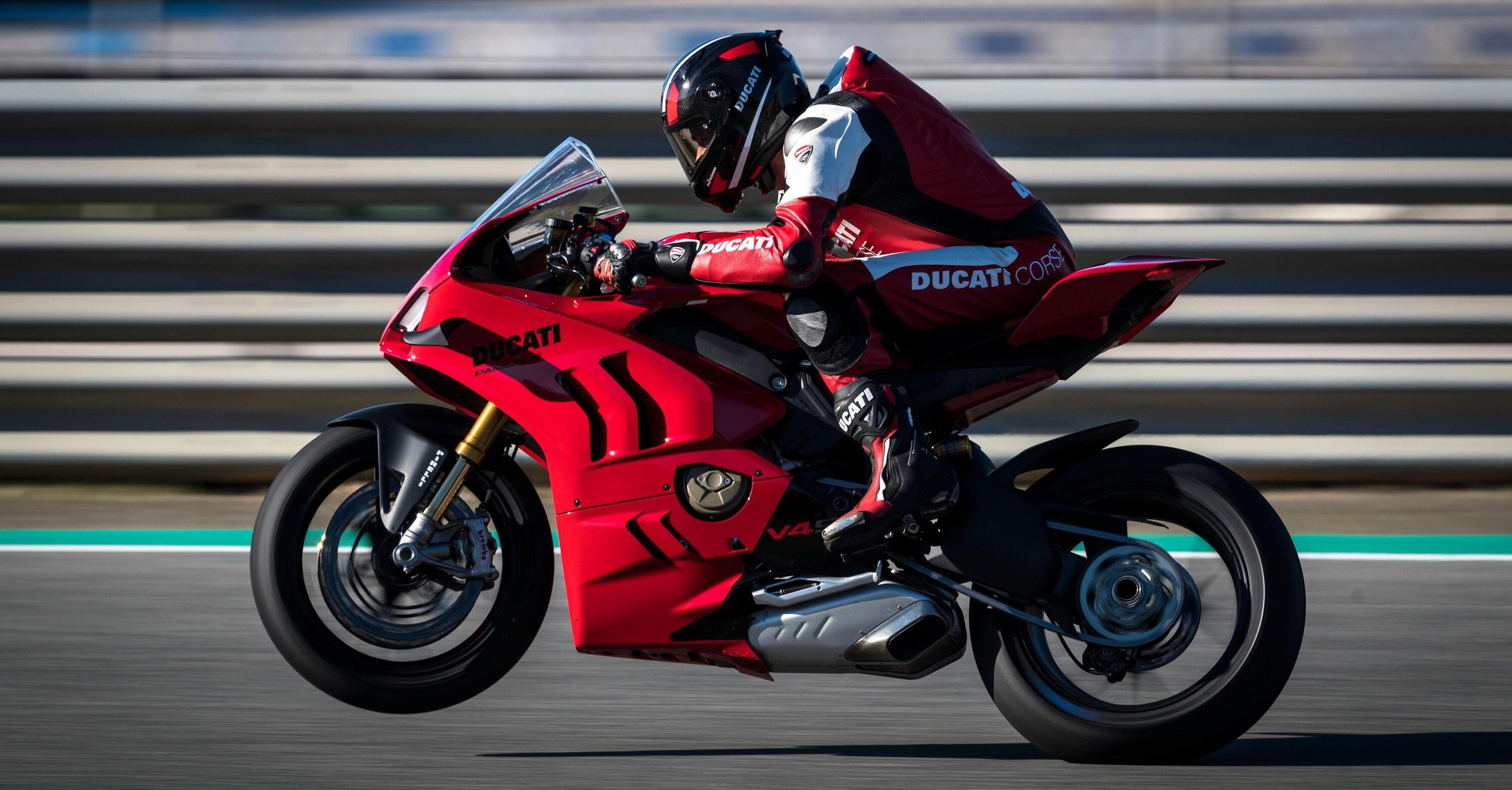 L&#039;olio nato dalle corse e dedicato alle superbike Ducati