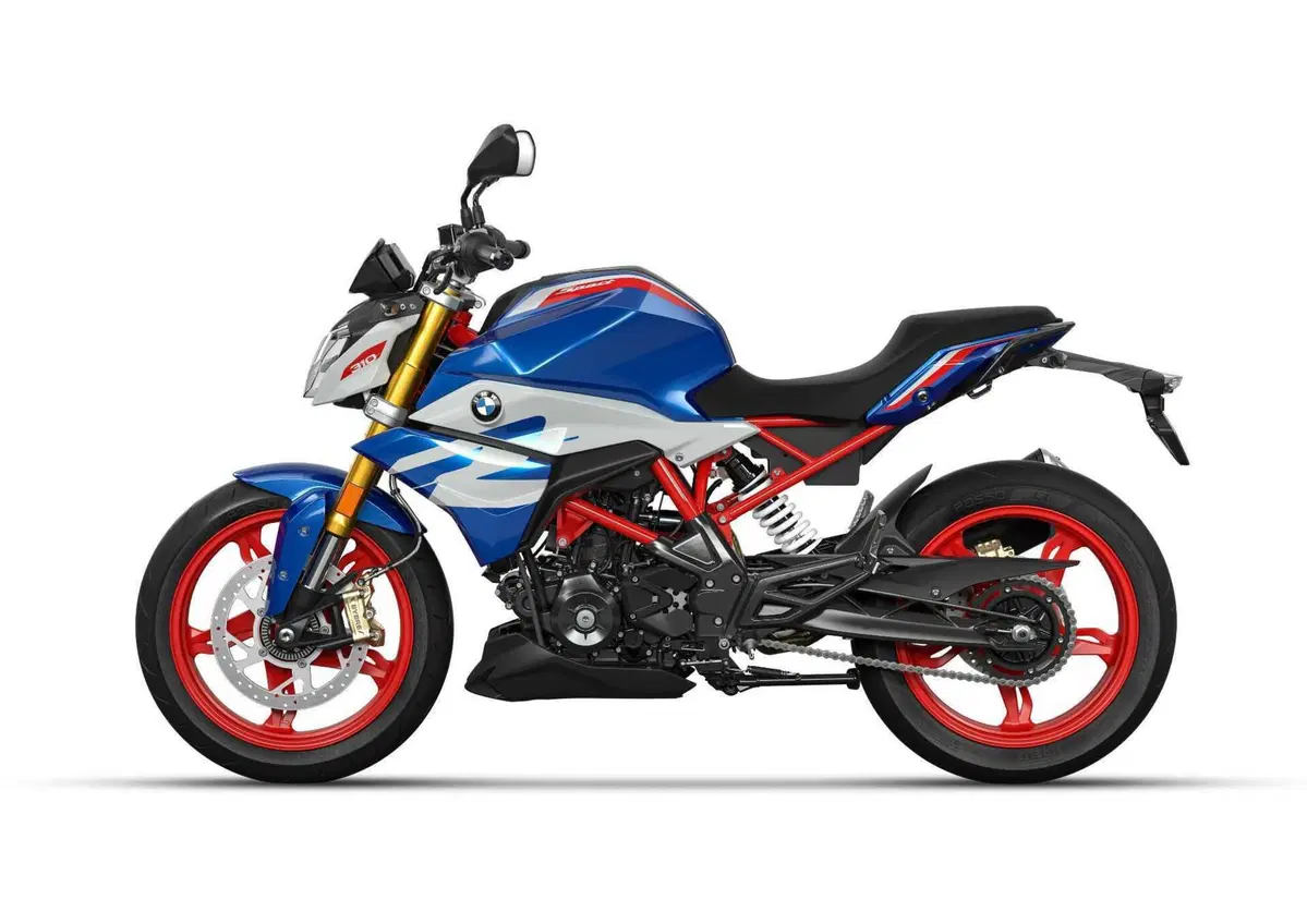 Aggiornamenti 2024 per le BMW: nuovi colori e allestimenti (7)