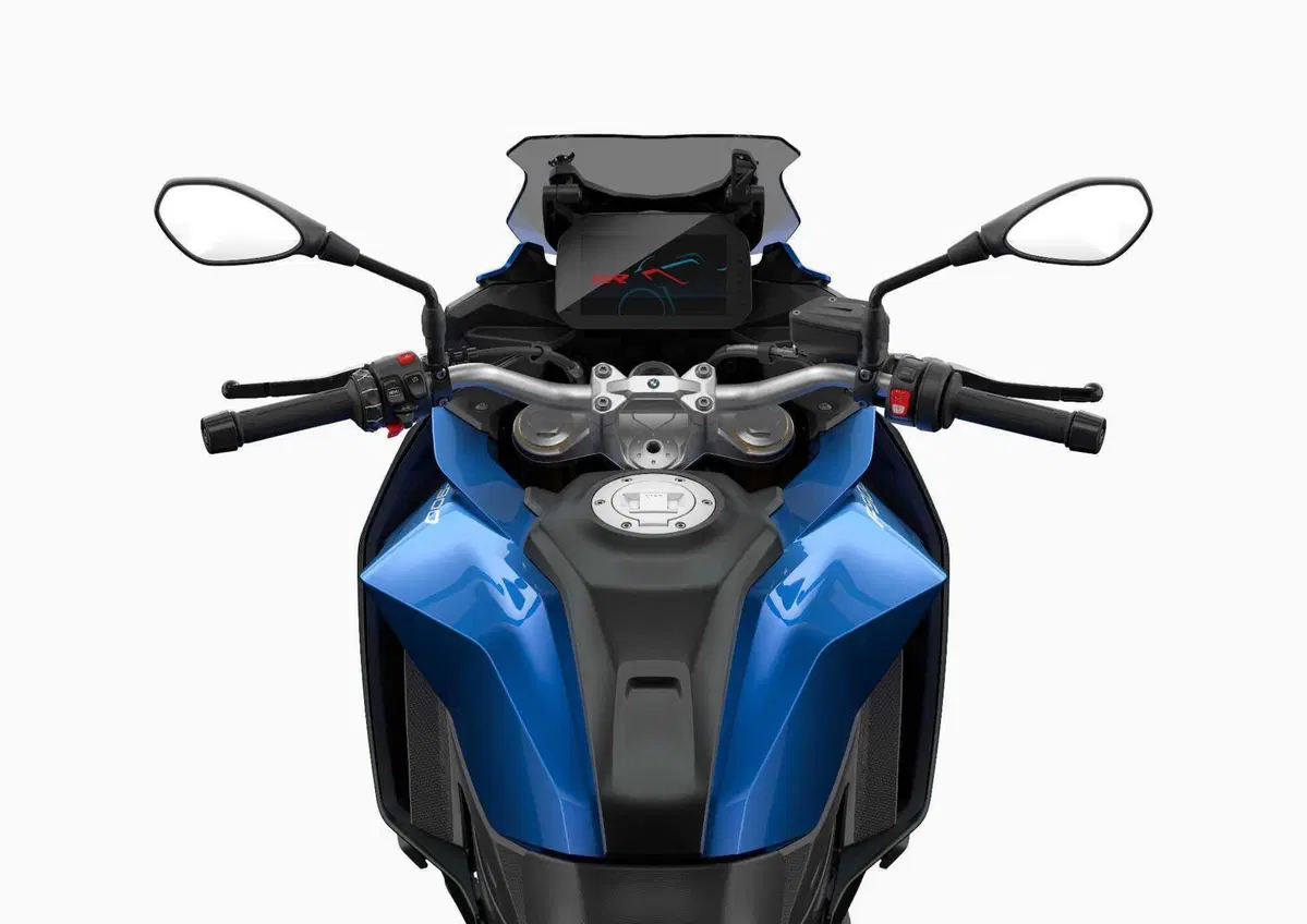 Aggiornamenti 2024 per le BMW: nuovi colori e allestimenti (3)
