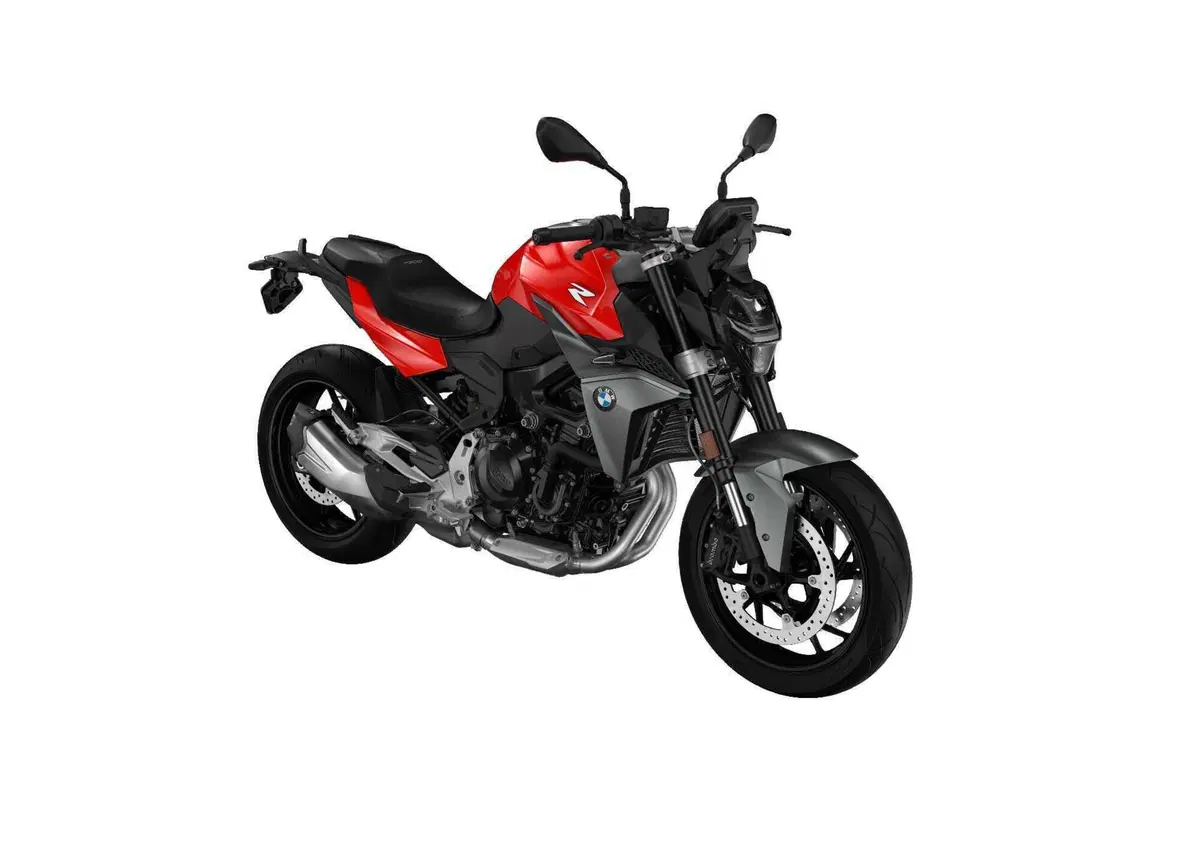 Aggiornamenti 2024 per le BMW: nuovi colori e allestimenti (12)