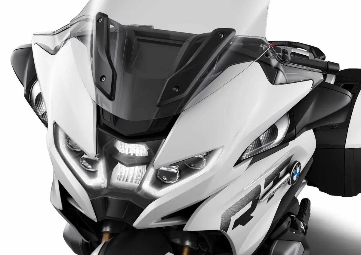Aggiornamenti 2024 per le BMW: nuovi colori e allestimenti (13)