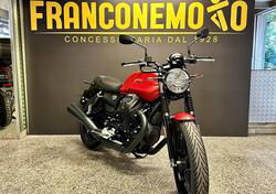 Moto Guzzi V7 Stone (2021 - 24) nuova