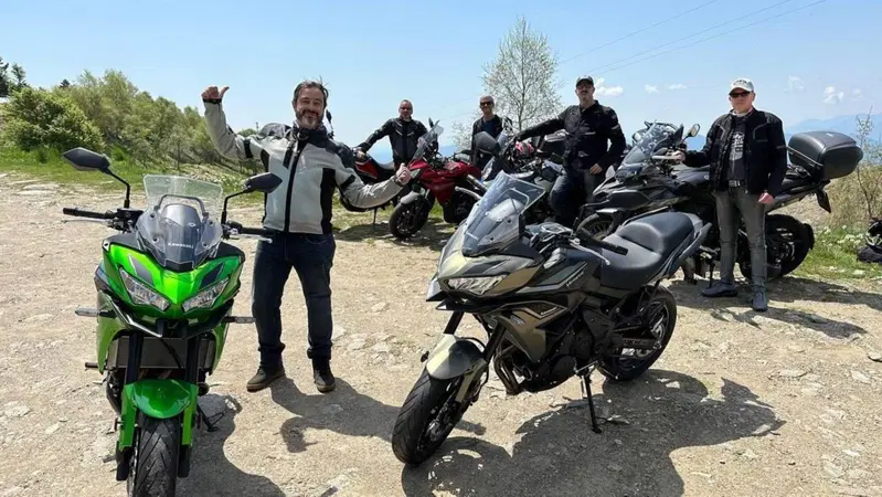 Kawasaki Versys 650 social test: l'abbiamo fatta guidare a chi non l'ha voluta! [VIDEO]