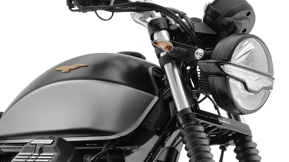 Moto Guzzi V9 Bobber Special Edition (2023 - 24) (4)