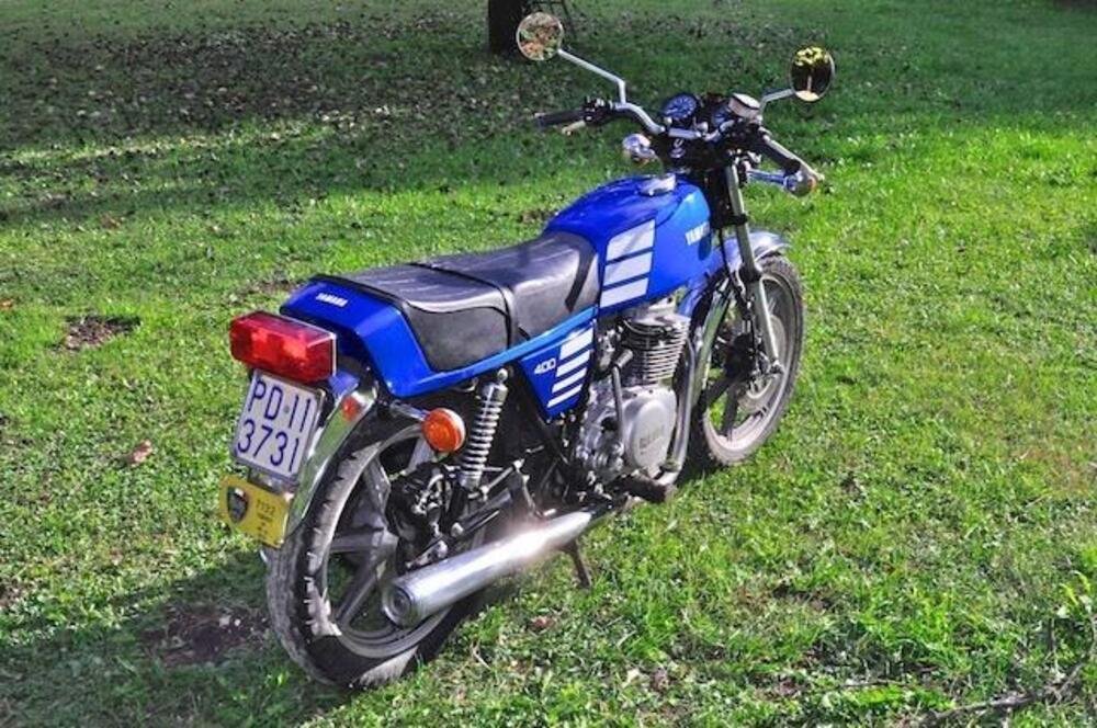 Yamaha XS400 (5)
