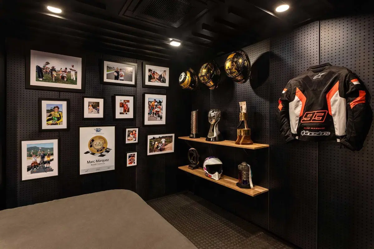 MotoGP 2023. Il Motorhome di Marc Marquez è su Airbnb, una notte a 93 euro, come prenotare! [GALLERY e VIDEO] (8)