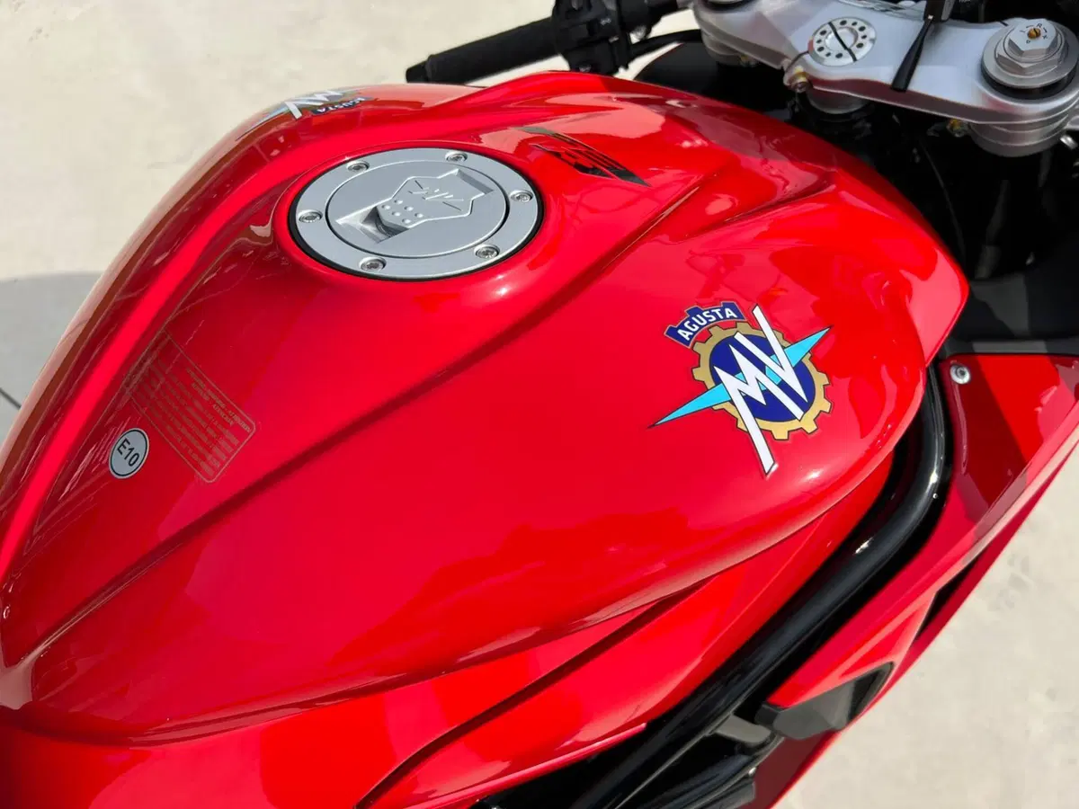 MV Agusta F3 800 R (2023 - 25) (4)
