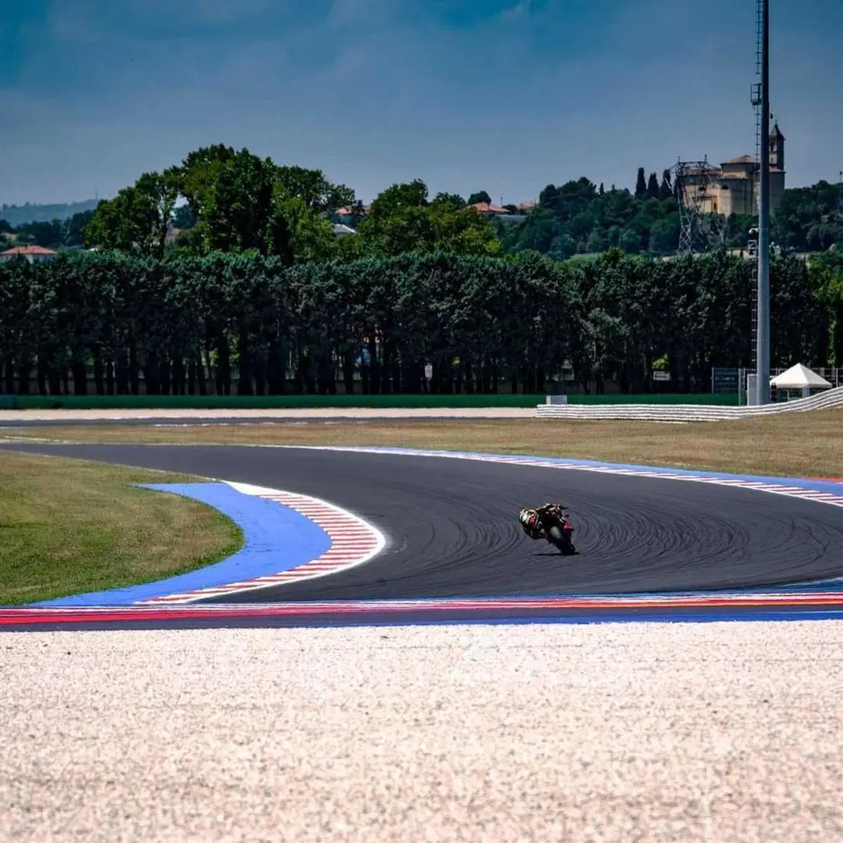 MotoGP 2023. Per Bagnaia e Bezzecchi niente vacanza, si allenano sulle Ducati Panigale V4 a Misano [GALLERY] (4)