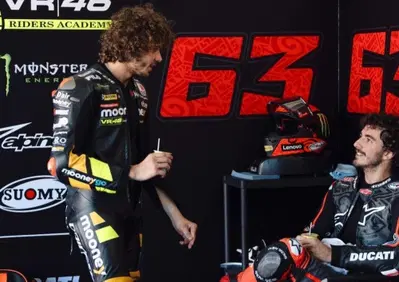 MotoGP 2023. Per Bagnaia e Bezzecchi niente vacanza, si allenano sulle Ducati Panigale V4 a Misano [GALLERY]