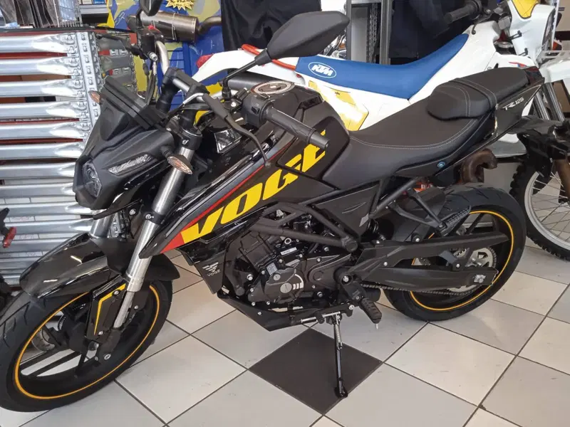 Voge Trofeo 500AC (2022 - 26) (2)