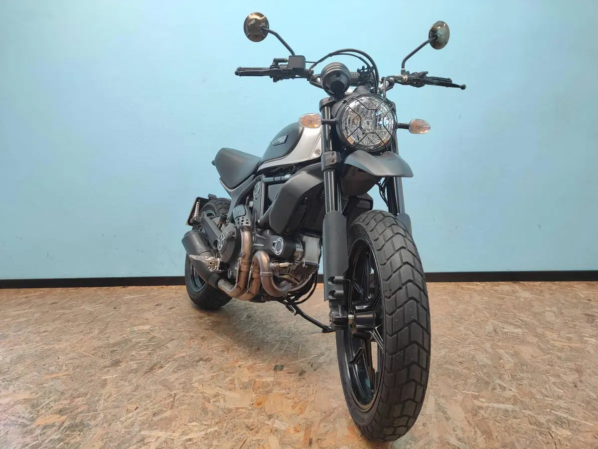 Ducati Scrambler 800 Icon (2017 - 20) (2)