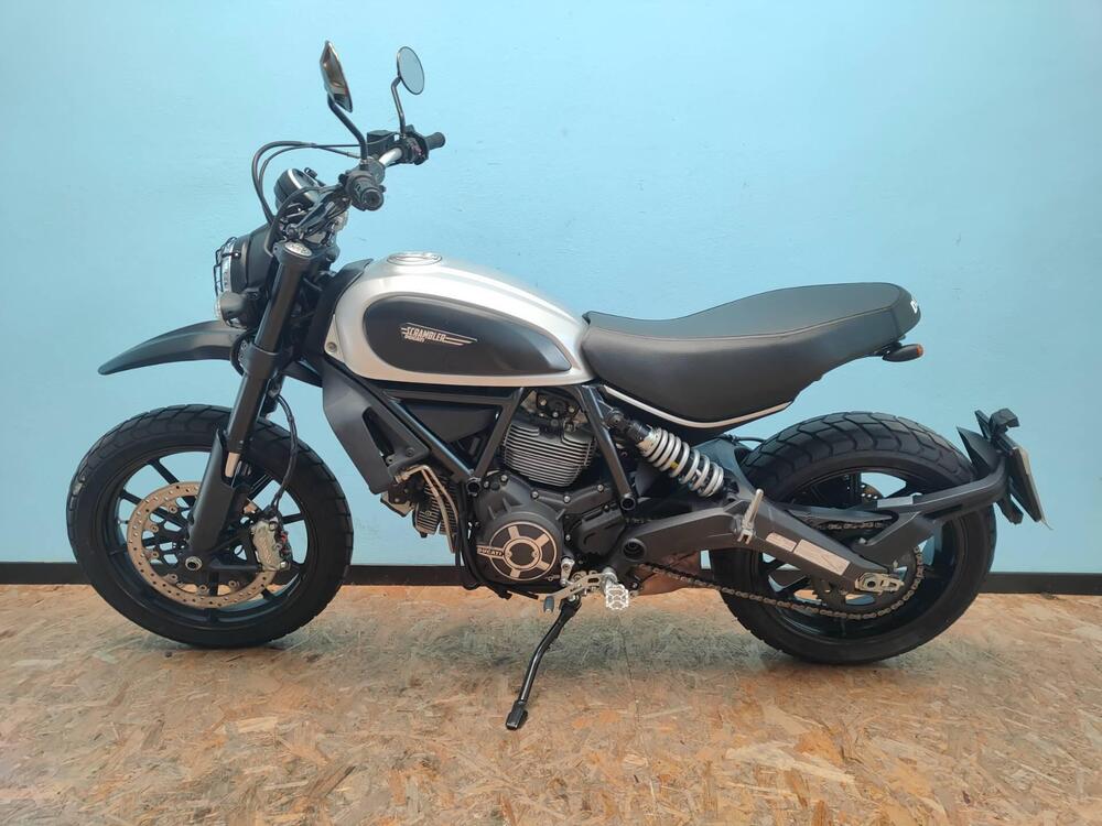 Ducati Scrambler 800 Icon (2017 - 20) (4)