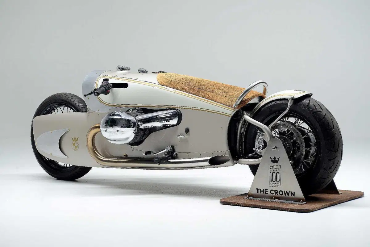 BMW R18 The Crown (2)