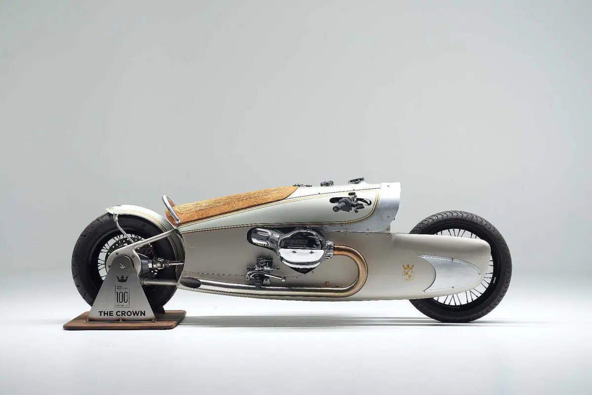 BMW R18 The Crown (3)