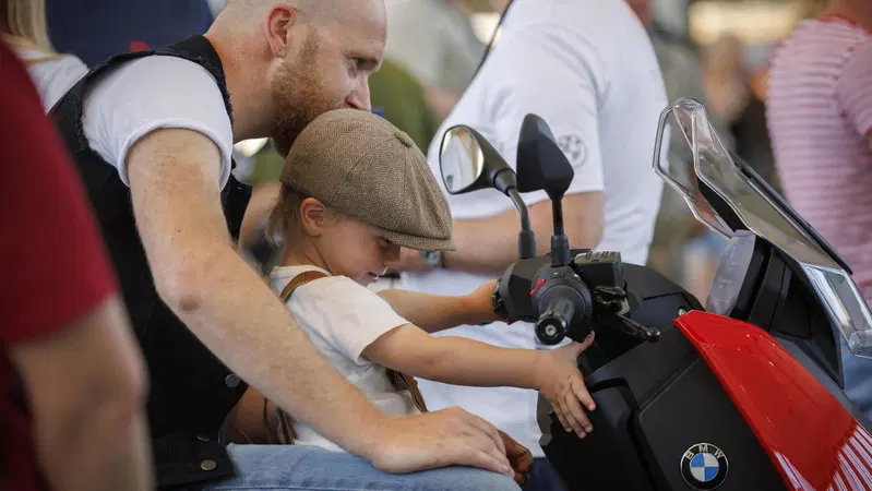I Motorrad Days 2023 celebrano i 100 anni di BMW, ecco com'&egrave; andata! [VIDEO]