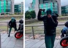 [VIDEO] Dublino. Minacciato con un martello dai ladri che stanno rubando la moto