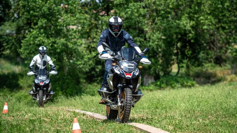 BMW GS Academy: tutte le novit&agrave; della scuola per guidare in sicurezza la tua maxi!