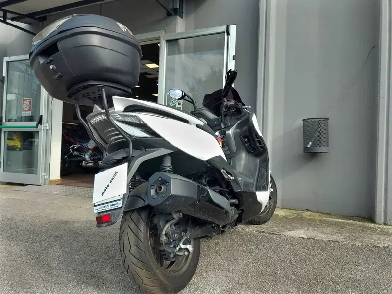 Kymco Xciting 400i (2012 - 17) (2)