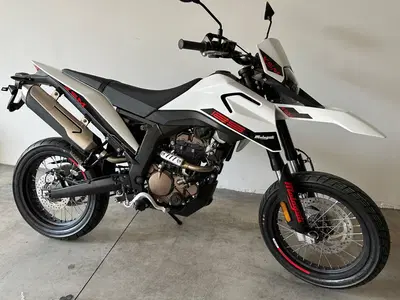 Malaguti XSM 125 (2021 - 26) nuova