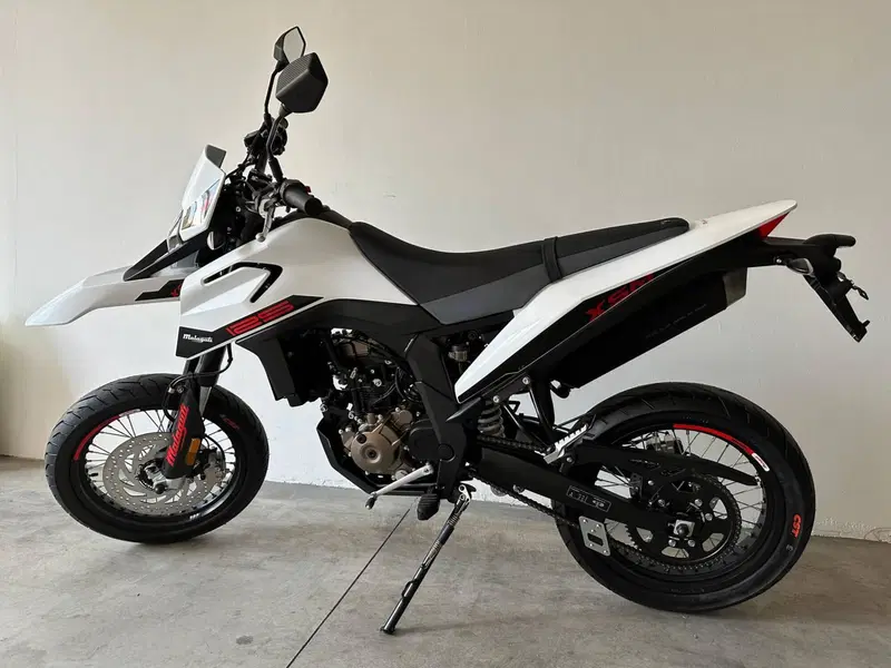 Malaguti XSM 125 (2021 - 26) (2)