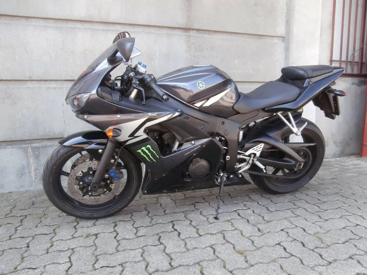 Yamaha YZF R6 (2005) (3)
