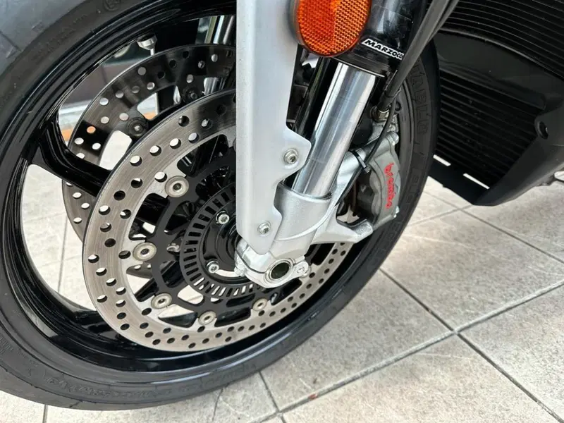 MV Agusta Brutale 1000 RS (2022 - 26) (8)
