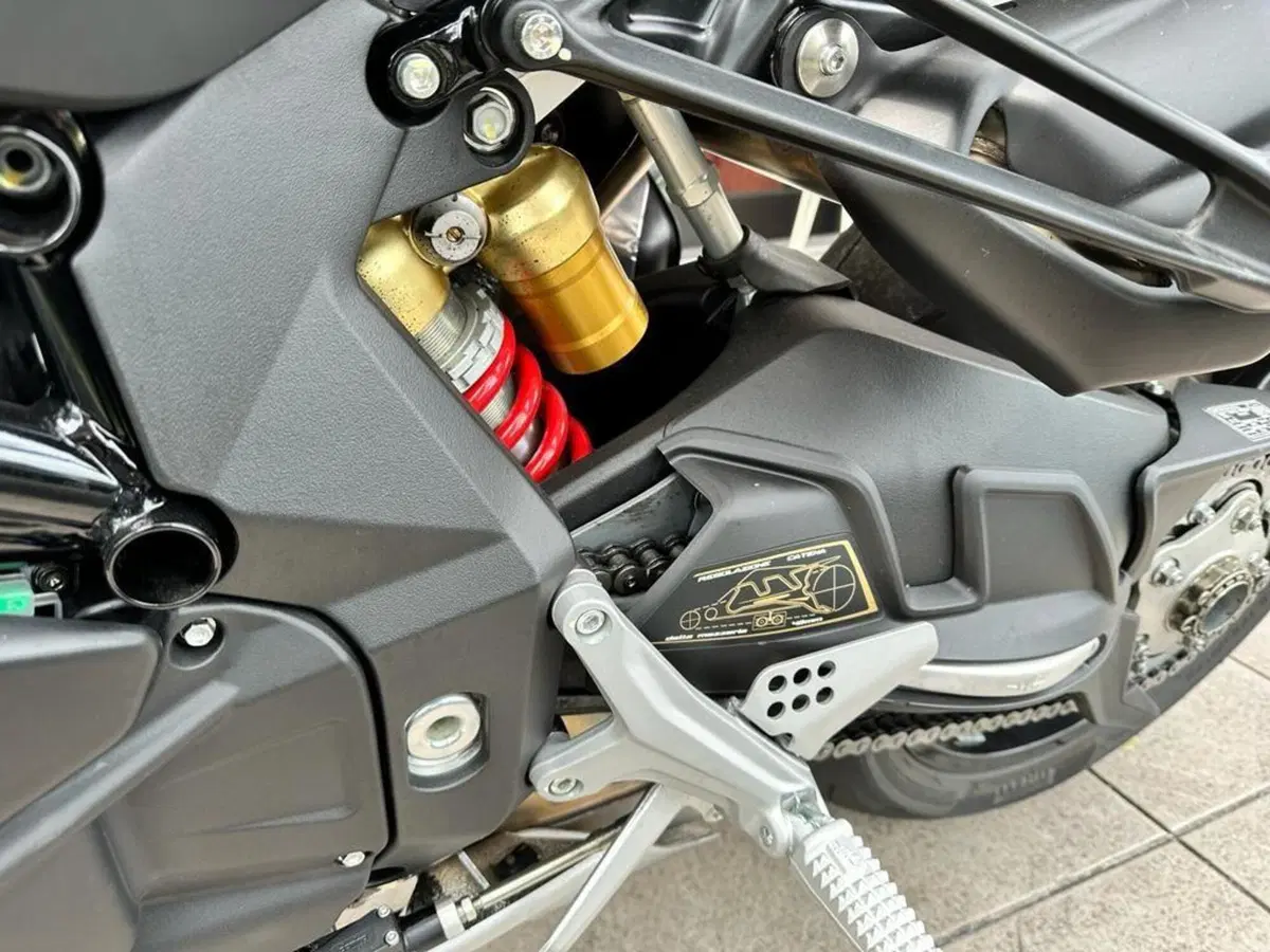MV Agusta Brutale 1000 RS (2022 - 26) (14)