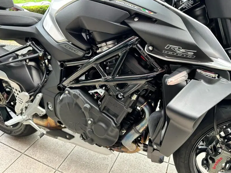 MV Agusta Brutale 1000 RS (2022 - 26) (15)