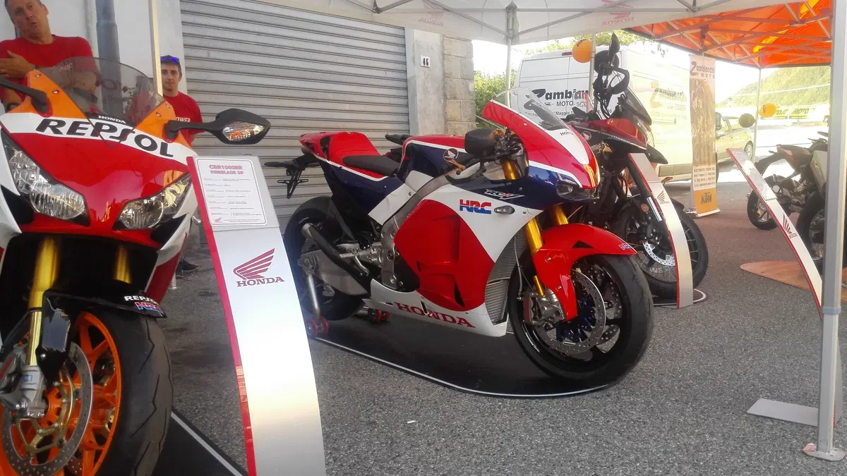 Moto.it per Farini. E' stata una grande festa (11)