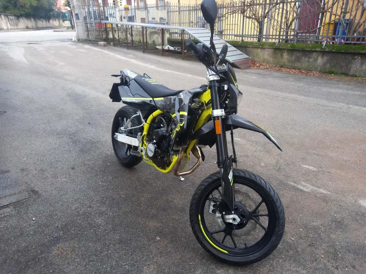 Swm SM 125 R (2022 - 24) (8)
