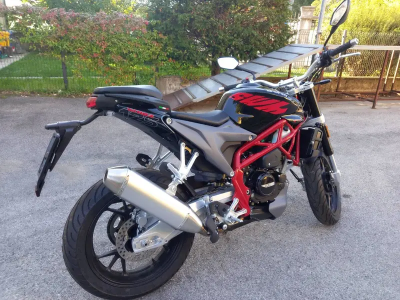 Swm Varez 125 (2022 - 23) (2)